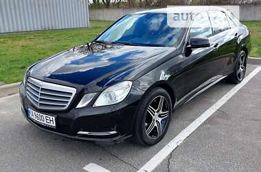 Седан Mercedes-Benz E-Class 2012 в Києві