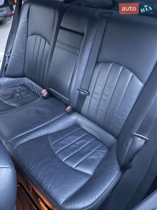 Седан Mercedes-Benz E-Class 2006 в Хусті