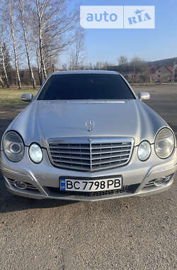 Седан Mercedes-Benz E-Class 2008 в 