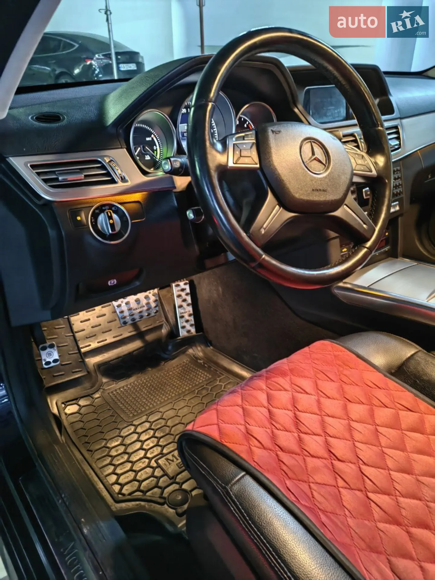 2013 Mercedes-Benz E-klasse - мініатюра 3