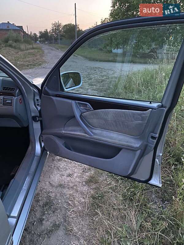 Седан Mercedes-Benz E-Class 2001 в Дрогобыче