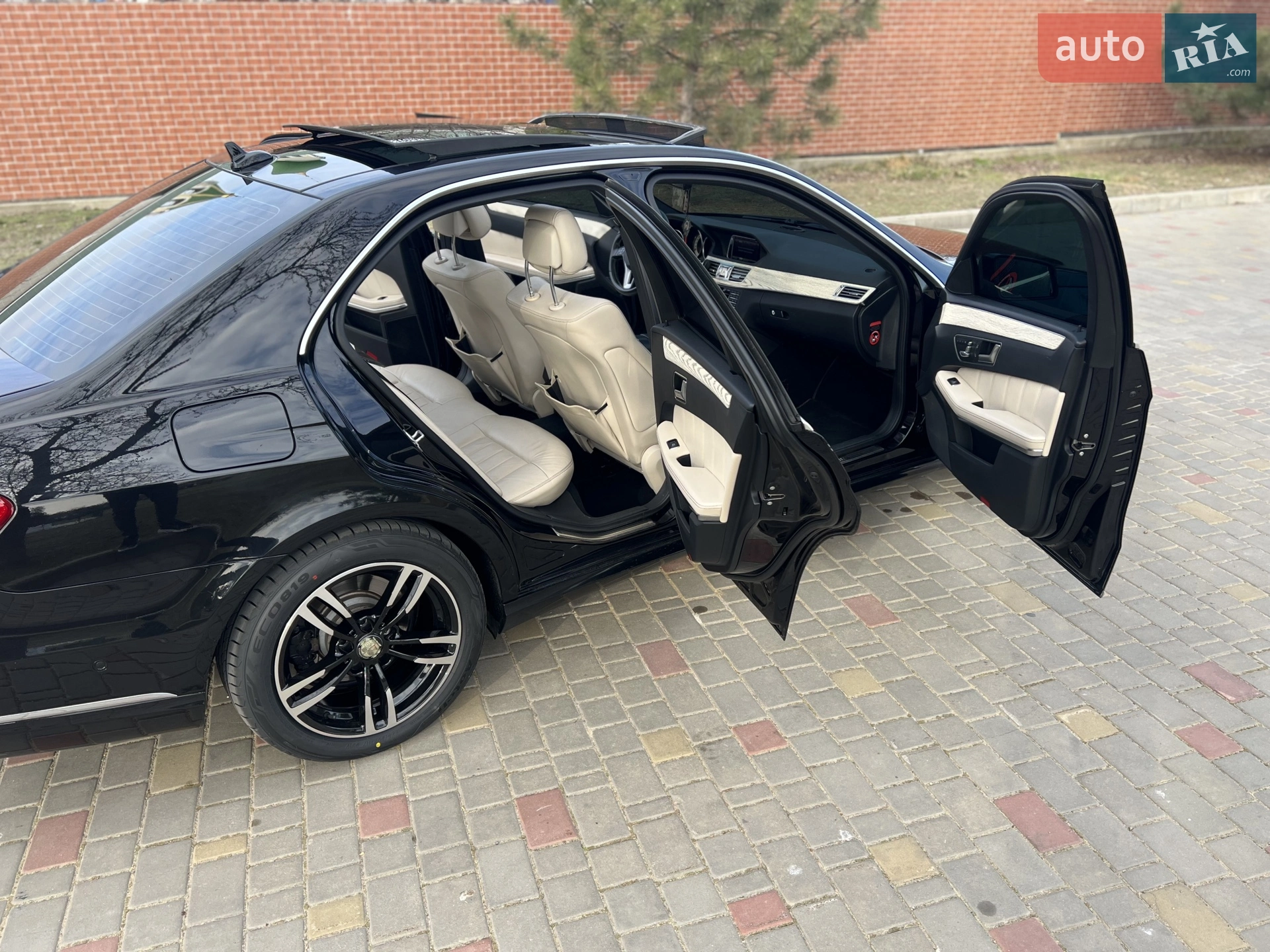 2013 Mercedes-Benz E-klasse - мініатюра 11