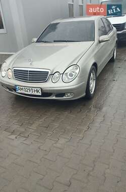 Седан Mercedes-Benz E-Class 2004 в Андрушевке