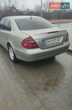 Седан Mercedes-Benz E-Class 2004 в Андрушевке