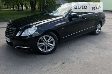 Седан Mercedes-Benz E-Class 2012 в Ровно