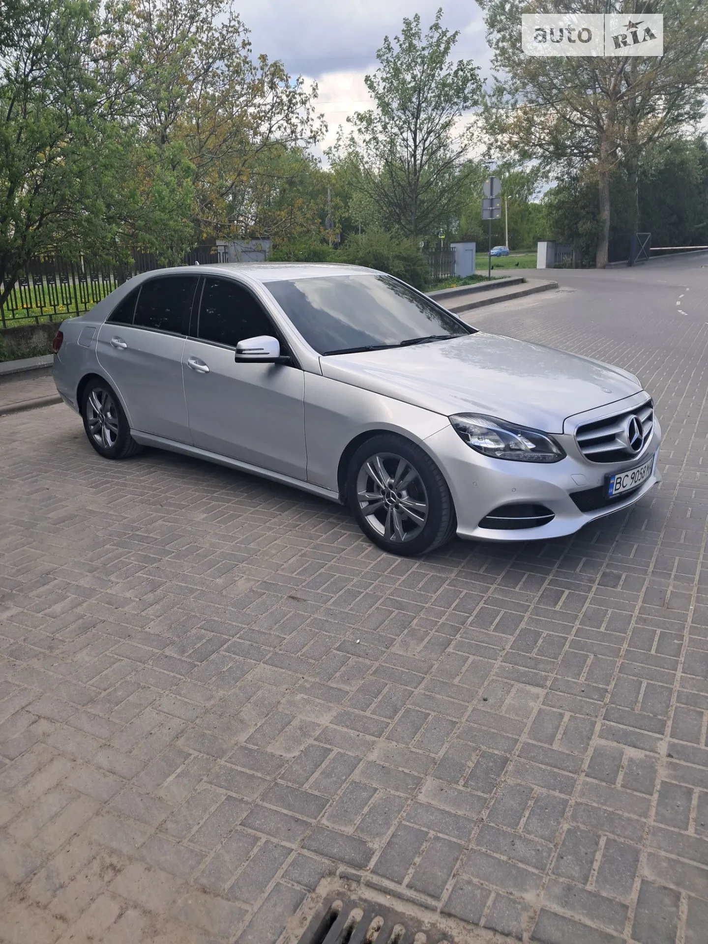 2013 Mercedes-Benz E-klasse - мініатюра 19