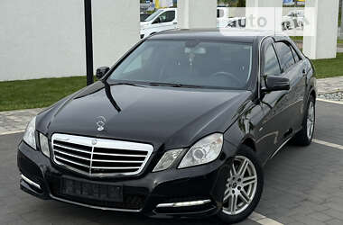 Седан Mercedes-Benz E-Class 2012 в Мукачевому