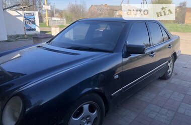 Седан Mercedes-Benz E-Class 1997 в Александровке