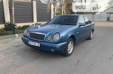 Седан Mercedes-Benz E-Class 1997 в Одесі