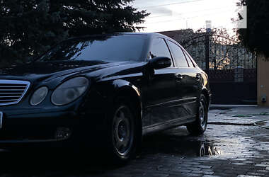 Седан Mercedes-Benz E-Class 2002 в Каменец-Подольском
