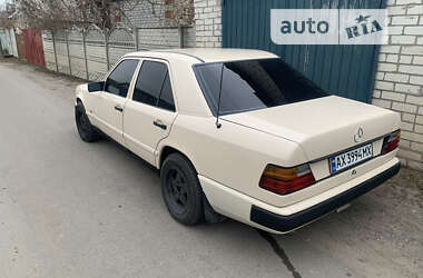 Седан Mercedes-Benz E-Class 1991 в Харькове