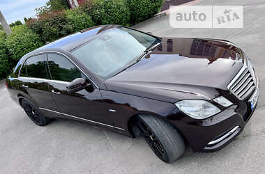 Седан Mercedes-Benz E-Class 2011 в Тернополе