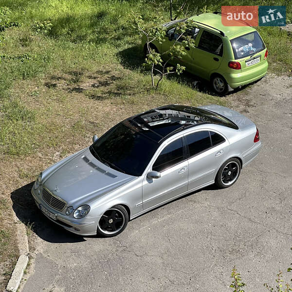 Седан Mercedes-Benz E-Class 2002 в Полтаві