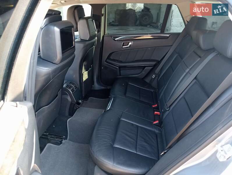 Універсал Mercedes-Benz E-Class 2010 в Львові фото 8 Універсал Mercedes-Benz E-Class 2010 в Львові
