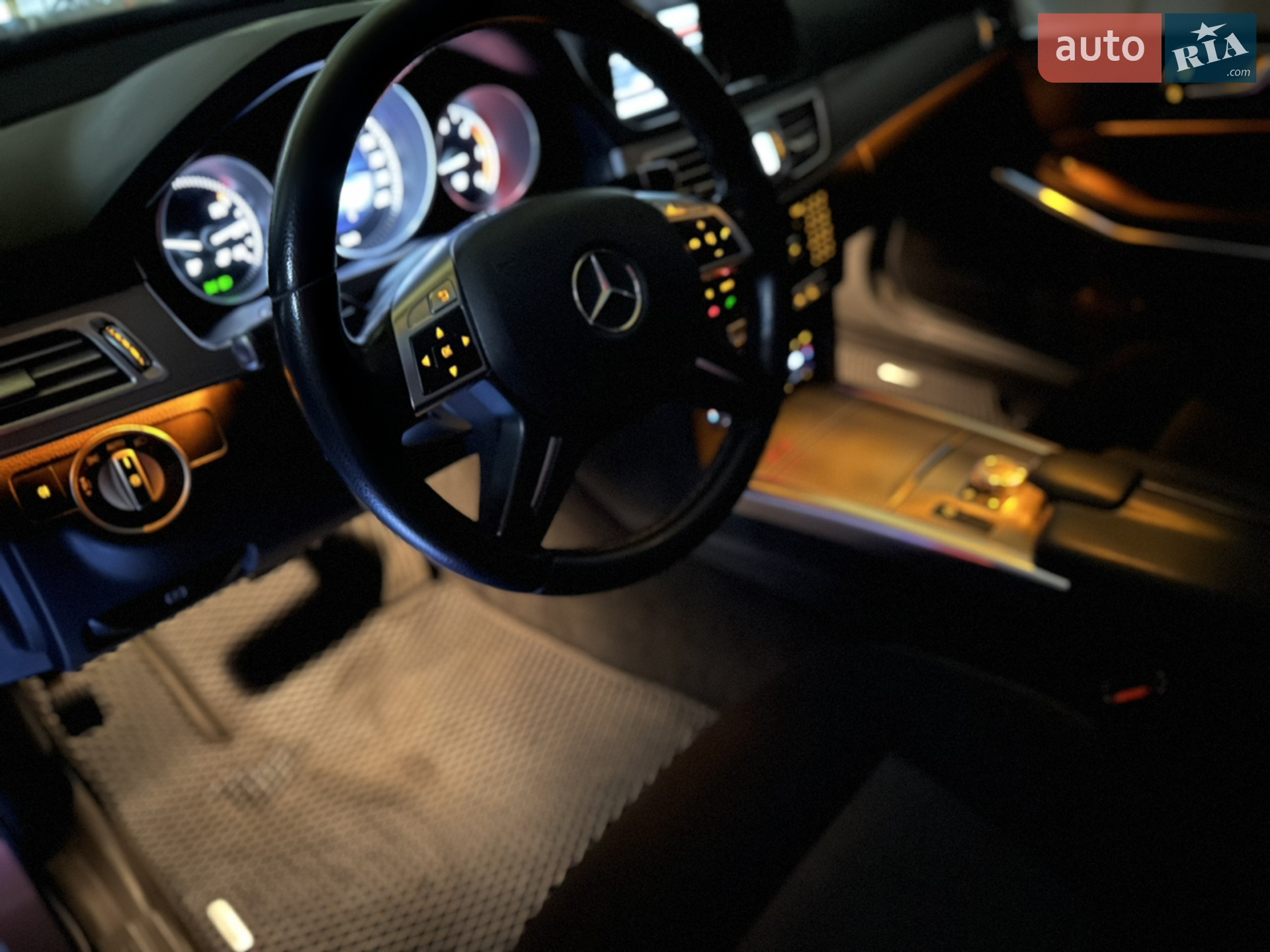 2013 Mercedes-Benz E-klasse - мініатюра 15