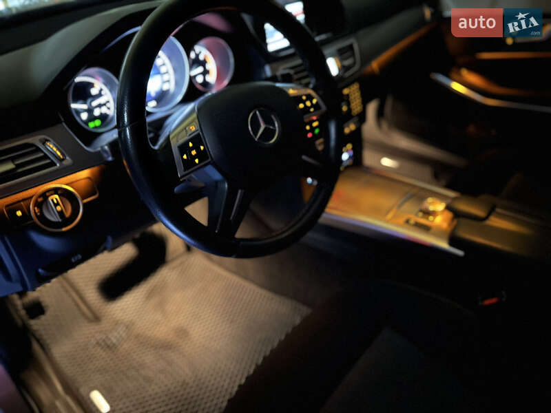 Универсал Mercedes-Benz E-Class 2013 в Днепре