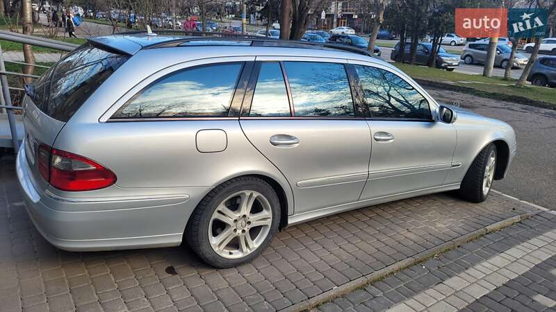 Универсал Mercedes-Benz E-Class 2007 в Черновцах
