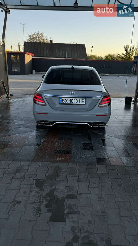 Седан Mercedes-Benz E-Class 2018 в Хмельницком