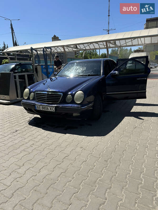 Седан Mercedes-Benz E-Class 2001 в Кривому Розі фото 6 Седан Mercedes-Benz E-Class 2001 в Кривому Розі