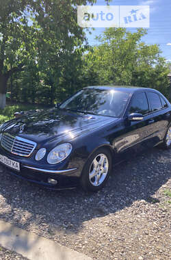 Седан Mercedes-Benz E-Class 2004 в Виноградові