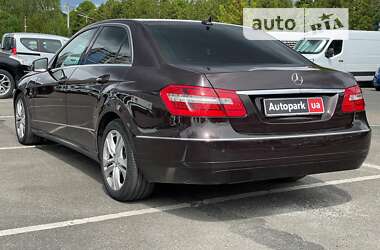 Седан Mercedes-Benz E-Class 2010 в Львове