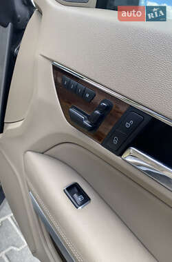 Кабриолет Mercedes-Benz E-Class 2010 в 
