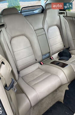 Кабриолет Mercedes-Benz E-Class 2010 в 