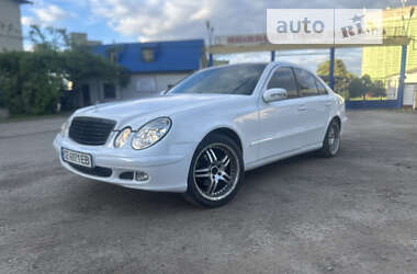 Седан Mercedes-Benz E-Class 2002 в Черновцах