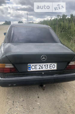 Седан Mercedes-Benz E-Class 1992 в Черновцах