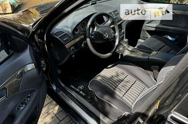Седан Mercedes-Benz E-Class 2007 в 