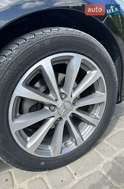 Седан Mercedes-Benz E-Class 2011 в 