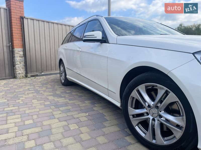 Универсал Mercedes-Benz E-Class 2012 в Умани