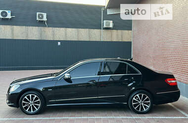 Седан Mercedes-Benz E-Class 2010 в Одессе