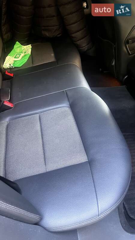 Седан Mercedes-Benz E-Class 2010 в Киеве