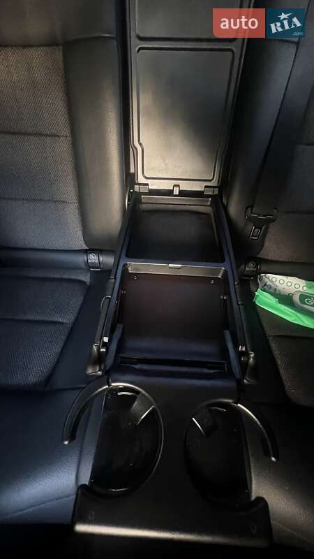 Седан Mercedes-Benz E-Class 2010 в Киеве