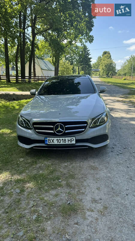 Седан Mercedes-Benz E-Class 2018 в Хмельницком