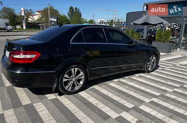 Mercedes-Benz E-Class 2011