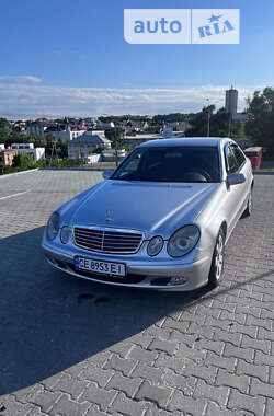 Седан Mercedes-Benz E-Class 2002 в Чернівцях