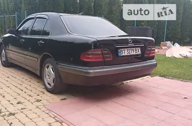 Mercedes-Benz E-Class 2002