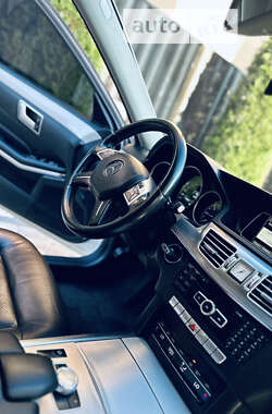 Седан Mercedes-Benz E-Class 2013 в Тячеве