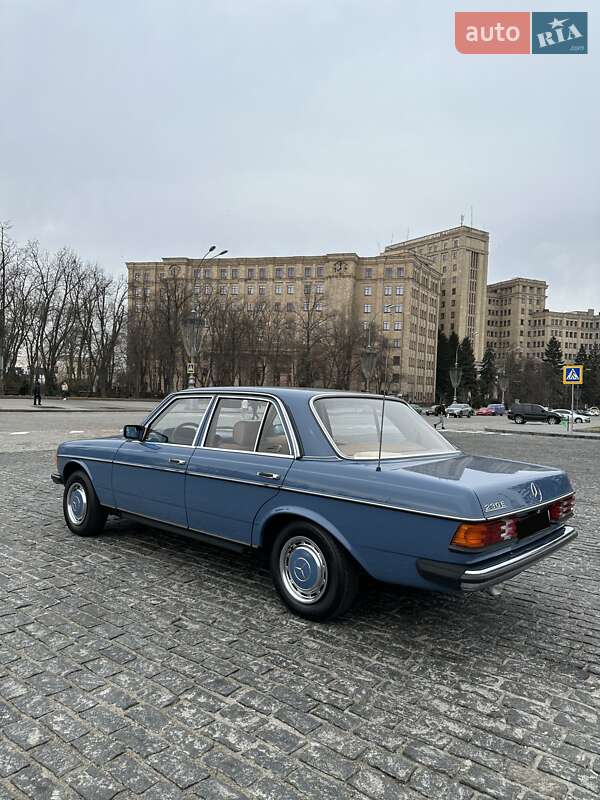 Седан Mercedes-Benz E-Class 1984 в Києві