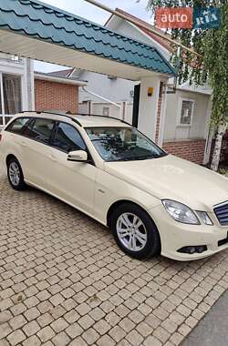 Универсал Mercedes-Benz E-Class 2011 в Одессе