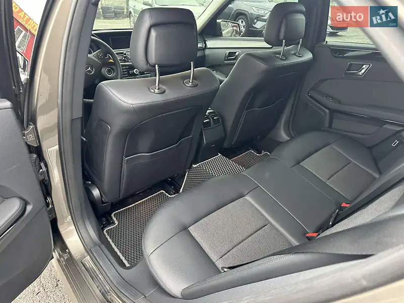 Mercedes-Benz E-Class 2009