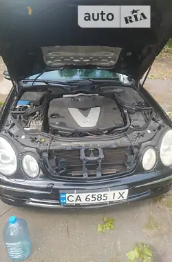 Mercedes-Benz E-Class 2005
