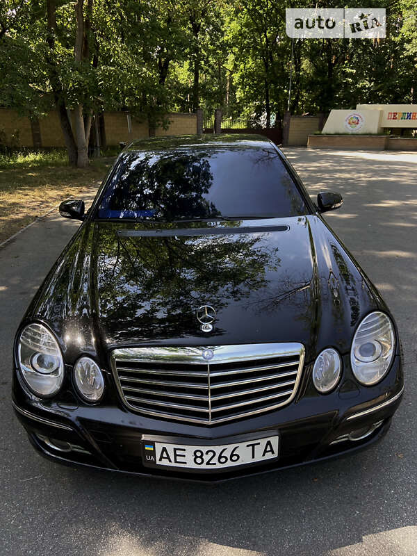Седан Mercedes-Benz E-Class 2007 в Днепре