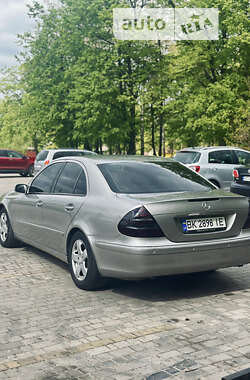 Седан Mercedes-Benz E-Class 2004 в Володимирці