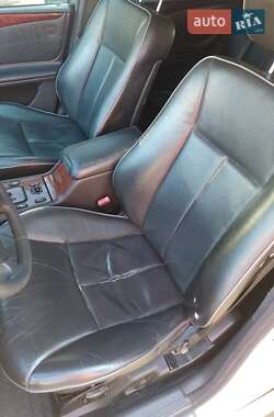 Универсал Mercedes-Benz E-Class 2002 в 