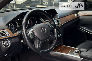 Седан Mercedes-Benz E-Class 2014 в Черновцах