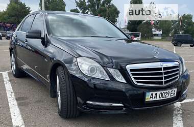 Седан Mercedes-Benz E-Class 2012 в Киеве