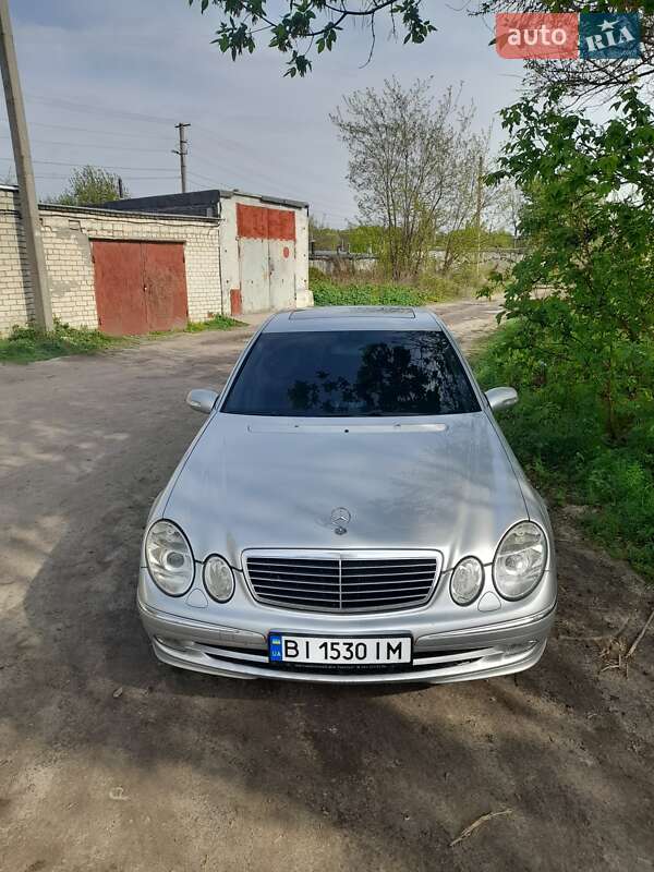 Седан Mercedes-Benz E-Class 2001 в Кременчуге